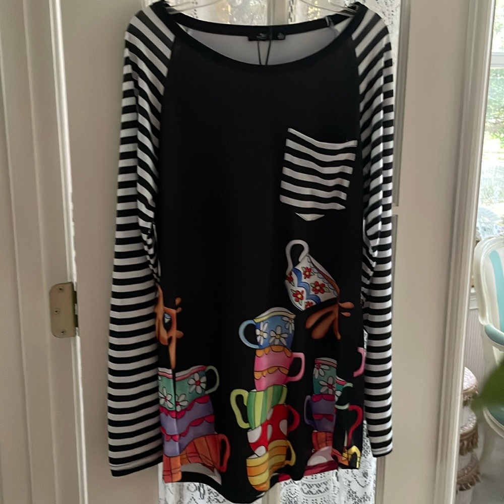 TEAPARTY TEACUP WOMANS TOP -  NWT